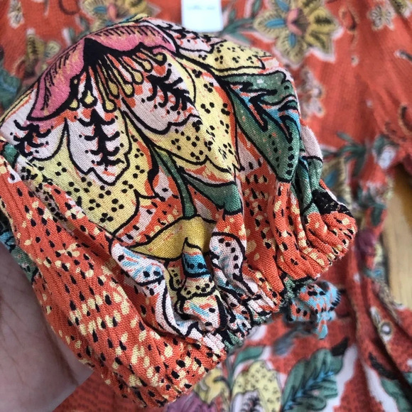 Floral button down top bohemian hippy vibes - Picture 5 of 9